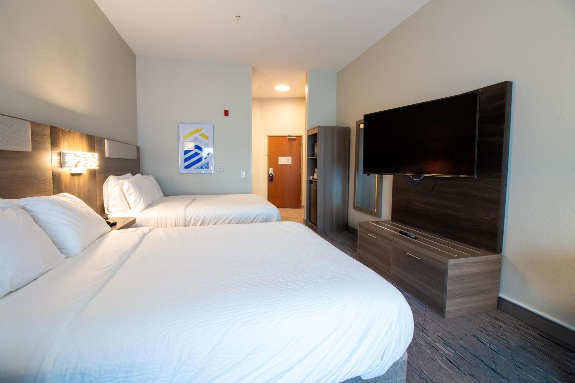 Holiday Inn Express Leland - Wilmington Area By Ihg Esterno foto