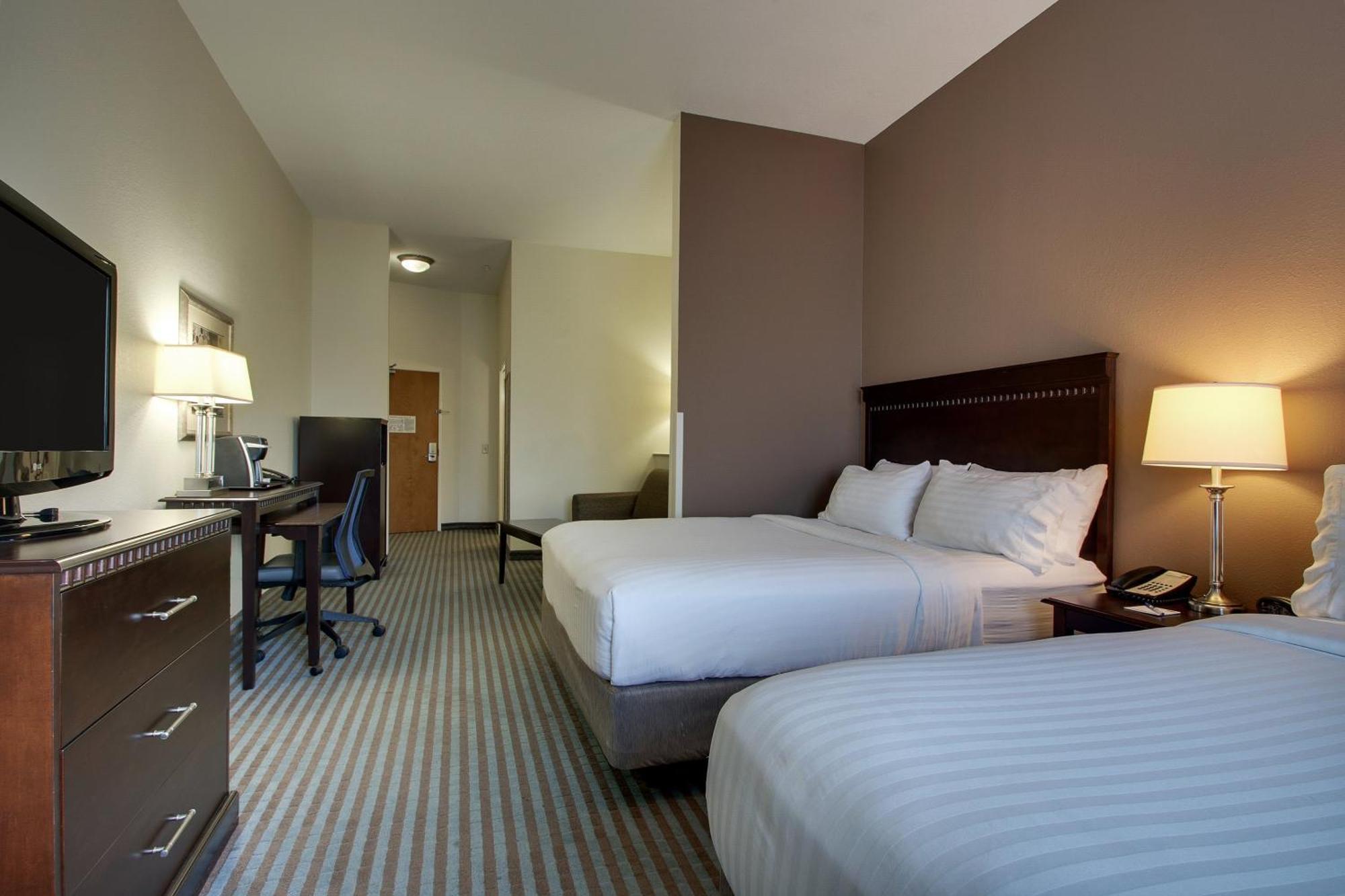 Holiday Inn Express Leland - Wilmington Area By Ihg Esterno foto