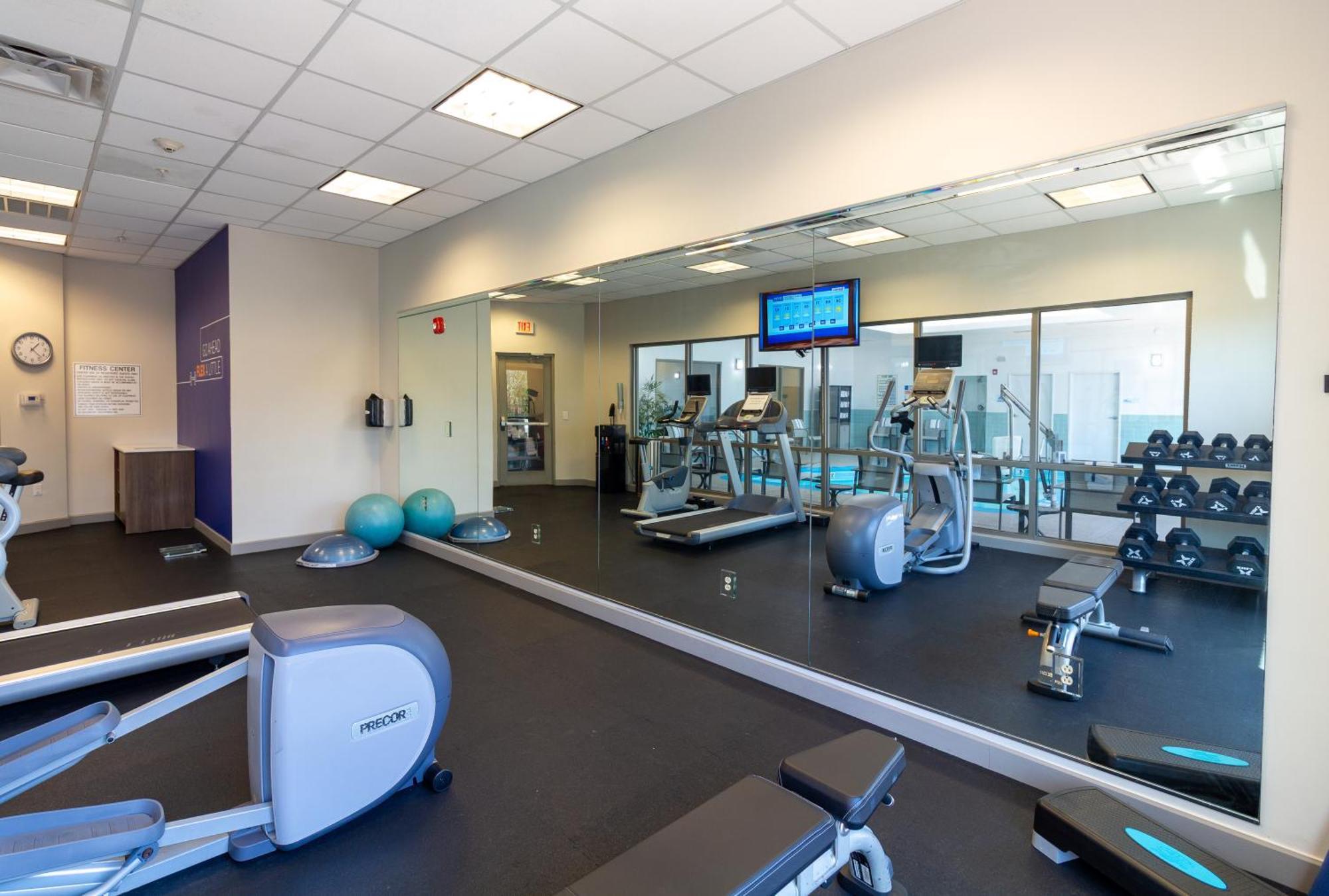 Holiday Inn Express Leland - Wilmington Area By Ihg Esterno foto